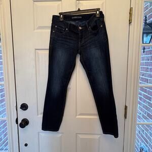 Express Size 6 Short Skinny Stella Low Rise